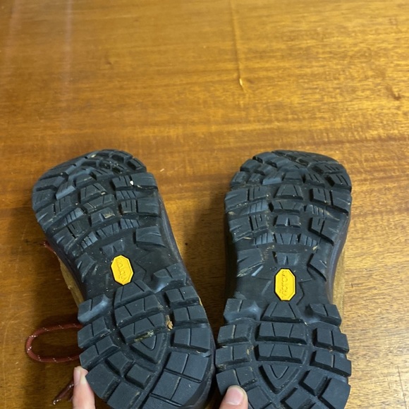 J Crew Nordic low-top hikers
Item BE393 main image 7